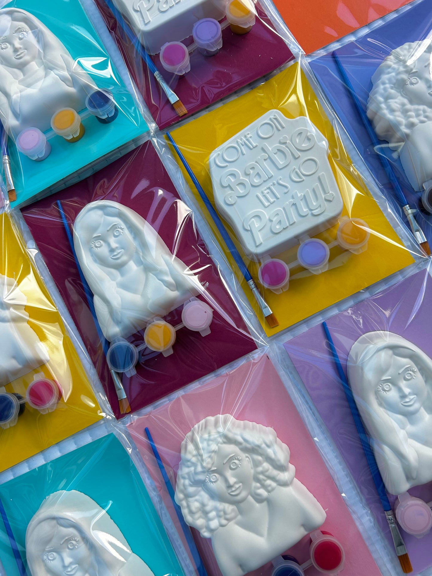 Barbie mix x 10 packs