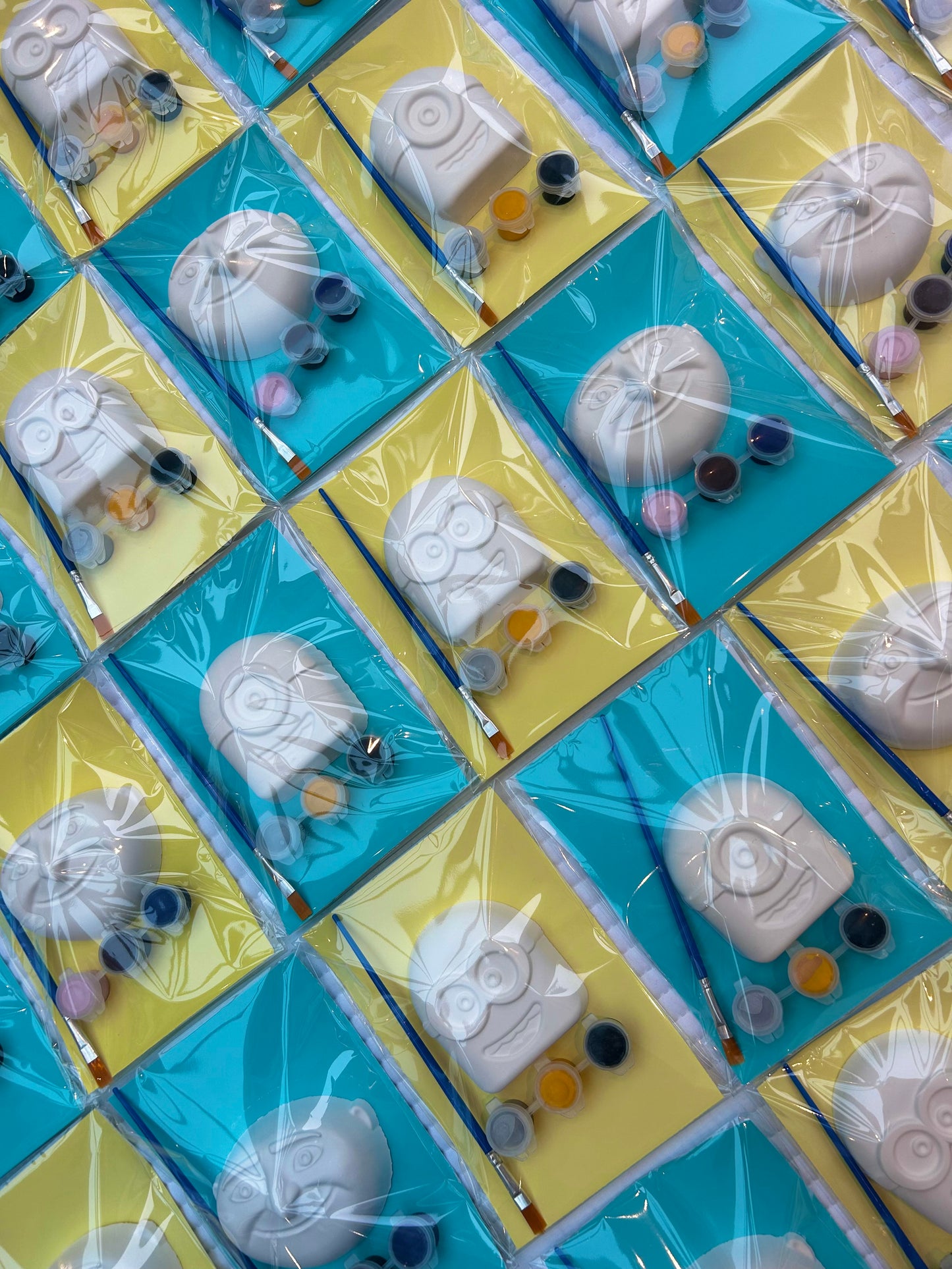 Minion mixed x 10 packs